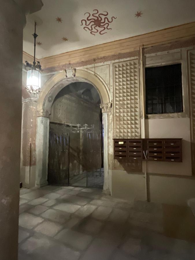 Apartment In 3 Minutes From Duomo Ingresso Via Dei Piatti Milano Exterior foto
